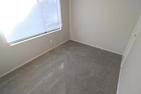 Photo of property in 9 Elizabeth Drive, West Harbour, Auckland, 0618