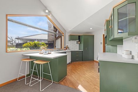 Photo of property in 2/73 Vagues Road, Northcote, Christchurch, 8052