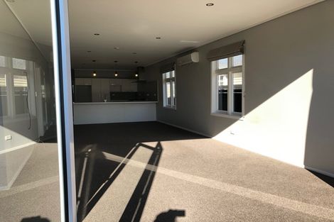 Photo of property in 21 Pilmuir Street, Hutt Central, Lower Hutt, 5010