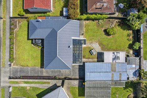 Photo of property in 19 Freyberg Street, Levin, 5510