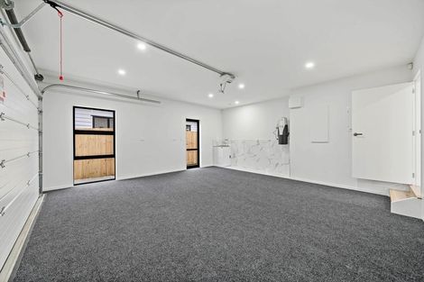 Photo of property in 11 Tawapou Close, Massey, Auckland, 0614