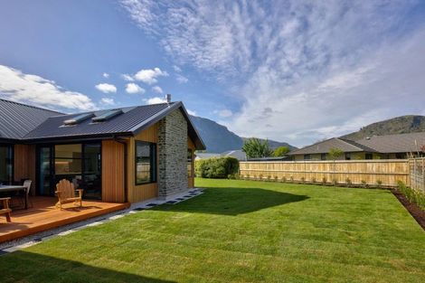 Photo of property in 9 Morepork Way, Arthurs Point, Queenstown, 9371