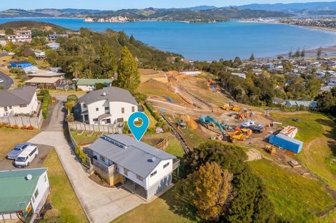 Photo of property in 9 Christa Court, Whitianga, 3510