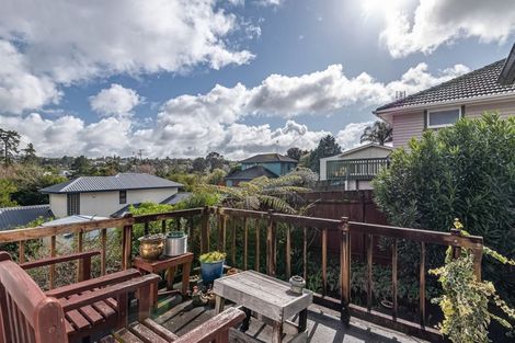 Photo of property in 49 Glencoe Road, Browns Bay, Auckland, 0630