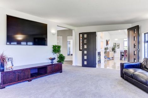 Photo of property in 31 Longbeach Drive, Castlecliff, Whanganui, 4501