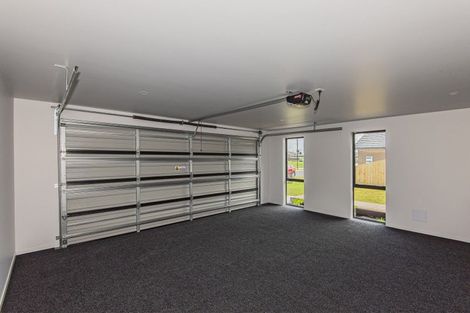 Photo of property in 71 Kaurinui Crescent, One Tree Point, 0118