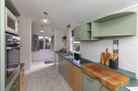 Photo of property in 13 The Crescent, Raumati South, Paraparaumu, 5032