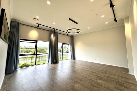 Photo of property in 23 Gemscott Crescent, Huapai, Kumeu, 0810