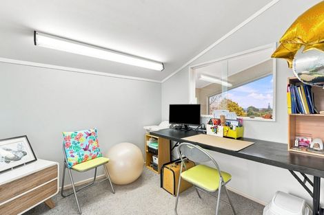 Photo of property in 5 Eaton Crescent, Otamatea, Whanganui, 4500