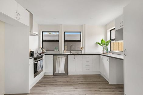 Photo of property in 25a York Place, Cannons Creek, Porirua, 5024