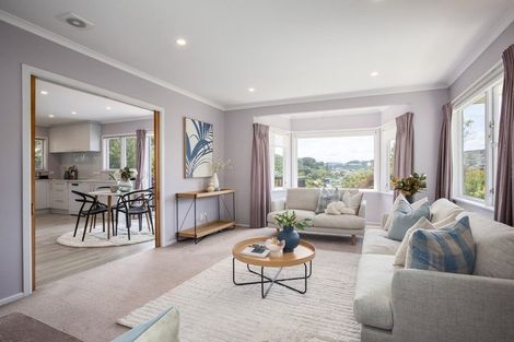 Photo of property in 17 Southern Cross Crescent, Island Bay, Wellington, 6023