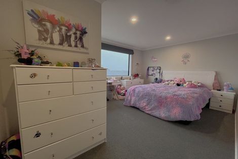 Photo of property in 8 Balmerino Lane, Wallaceville, Upper Hutt, 5018