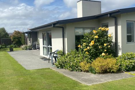 Photo of property in 6 Venerable Terrace, Yaldhurst, Christchurch, 8042