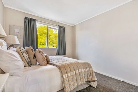 Photo of property in 42 Vina Place, Massey, Auckland, 0614