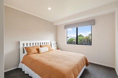 Photo of property in 100 Hillcrest Drive, Kelvin Grove, Palmerston North, 4414