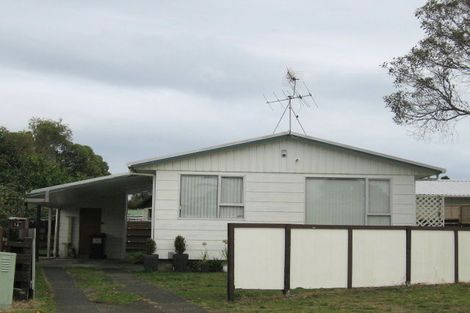 Photo of property in 11a Cypress Grove, Paraparaumu, 5032
