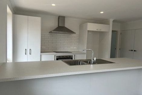 Photo of property in 122 Sentinel Avenue, Omokoroa, 3114