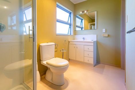 Photo of property in 2 Norfolk Place, Tairua, 3508