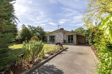 Photo of property in 67 Te Moana Road, Waikanae Beach, Waikanae, 5036