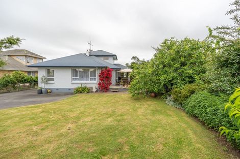 Photo of property in 328 Cambridge Road, Hillcrest, Hamilton, 3216