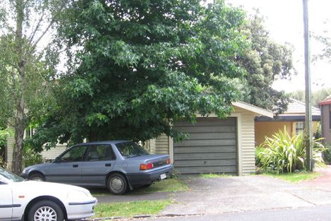 Photo of property in 2/1a Queensway, Three Kings, Auckland, 1024