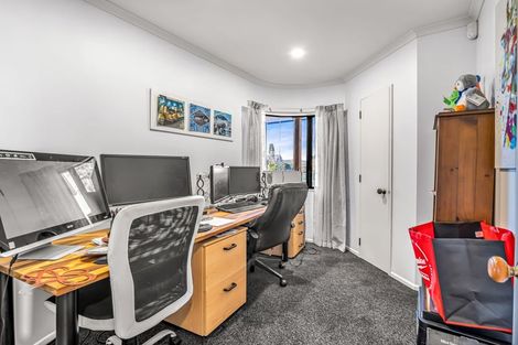 Photo of property in 6 Mccahon Drive, Pukehangi, Rotorua, 3015