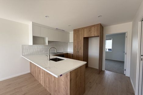 Photo of property in 6/23 Makomako Drive, Orewa, 0931