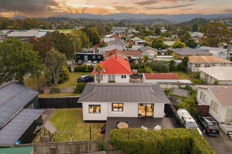 Photo of property in 1/99 Henderson Valley Road, Henderson, Auckland, 0612