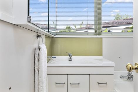 Photo of property in 65 Hinewa Road, Otumoetai, Tauranga, 3110