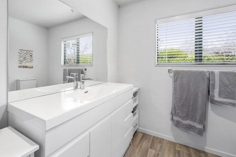 Photo of property in 3 Yasmin Lane, Kinloch, Taupo, 3377