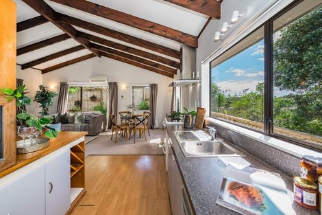 Photo of property in 24 Island View Terrace, Waikanae Beach, Waikanae, 5036