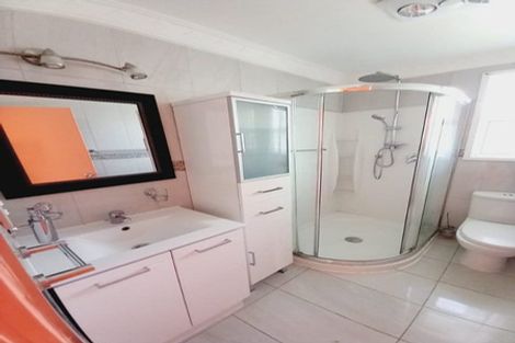 Photo of property in 3/15 Islington Avenue, New Lynn, Auckland, 0600