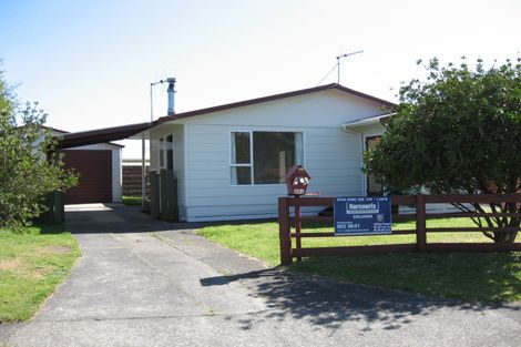 Photo of property in 20a Cypress Grove, Paraparaumu, 5032