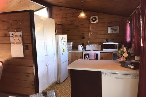 Photo of property in 9 Cassandra Street, Stratford, 4332