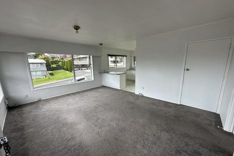 Photo of property in 1/14 Kathleen Street, Totara Vale, Auckland, 0627