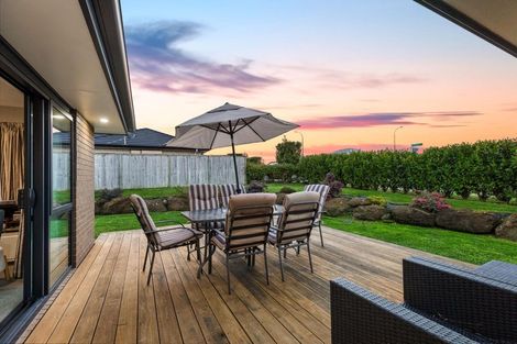 Photo of property in 16 Pitoitoi Drive, Riverhead, 0820