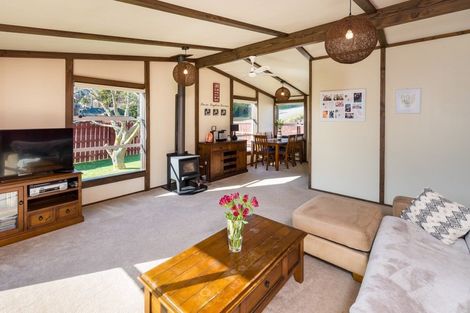 Photo of property in 11 Cornwall Street, Picton, 7220