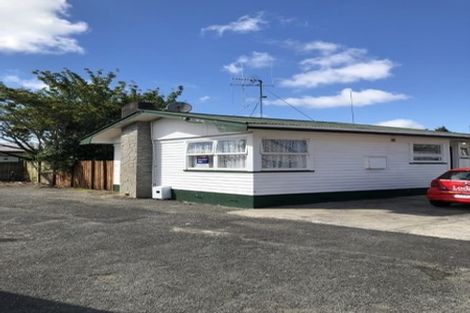 Photo of property in 37 Carrington Avenue, Hillcrest, Hamilton, 3216