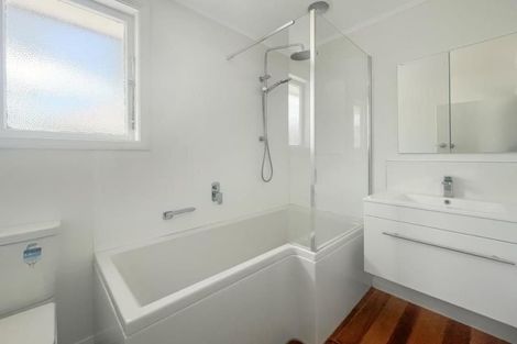 Photo of property in 30 Douglas Crescent, Fairfield, Hamilton, 3214