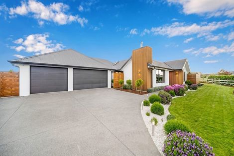 Photo of property in 19 Barewood Grove, West Melton, 7618