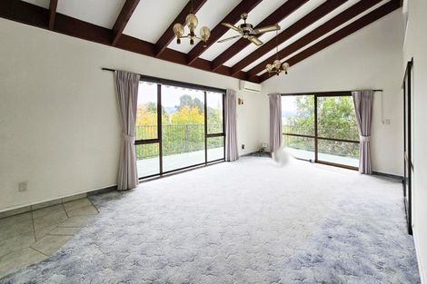 Photo of property in 27 Burns Road, Hospital Hill, Napier, 4110