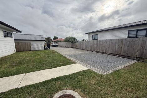 Photo of property in 131 Finlayson Avenue, Clendon Park, Auckland, 2103