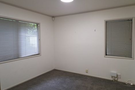 Photo of property in 27 Cascade Avenue, Waiatarua, Auckland, 0604