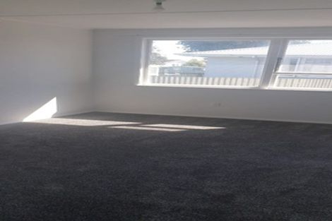 Photo of property in 906 Kiwi Street, Camberley, Hastings, 4120