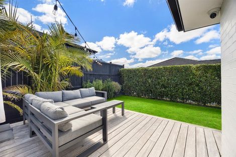 Photo of property in 25 Nobilo Road, Kumeu, 0810