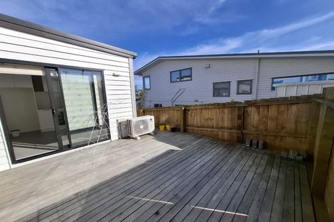 Photo of property in 70c Stanley Road, Glenfield, Auckland, 0629