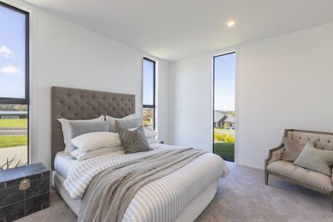 Photo of property in 15 Laly Haddon Place, Matakana, Warkworth, 0985