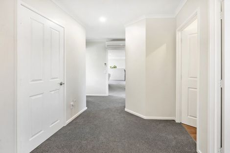 Photo of property in 14 Lakemere Way, Kinloch, Taupo, 3377