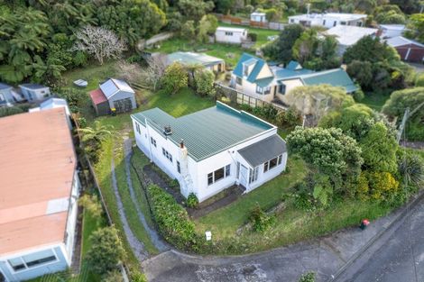 Photo of property in 91 Maungaraki Road, Korokoro, Lower Hutt, 5012