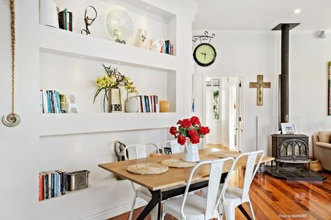 Photo of property in 25 Daniel Street, Martinborough, 5711